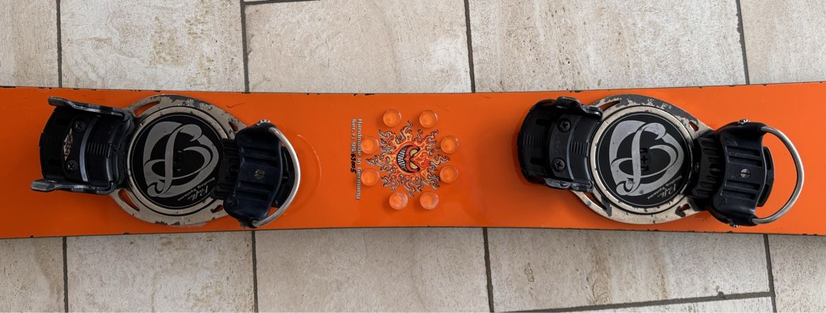Boards: Snowboard Virus Black Death Team Edition – Gebraucht aus Ibach von  3