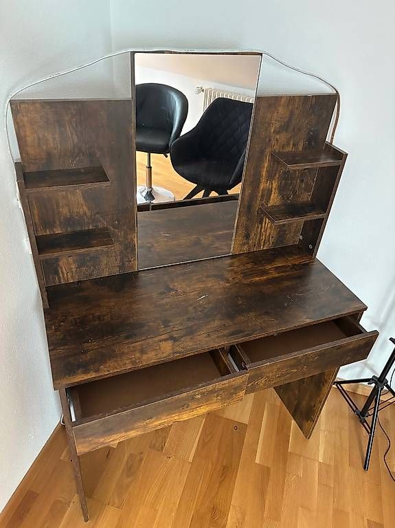 Schminktische: Schminktisch Vintage mit Schubladen – Gebraucht aus Othmarsingen von bla_799z 1