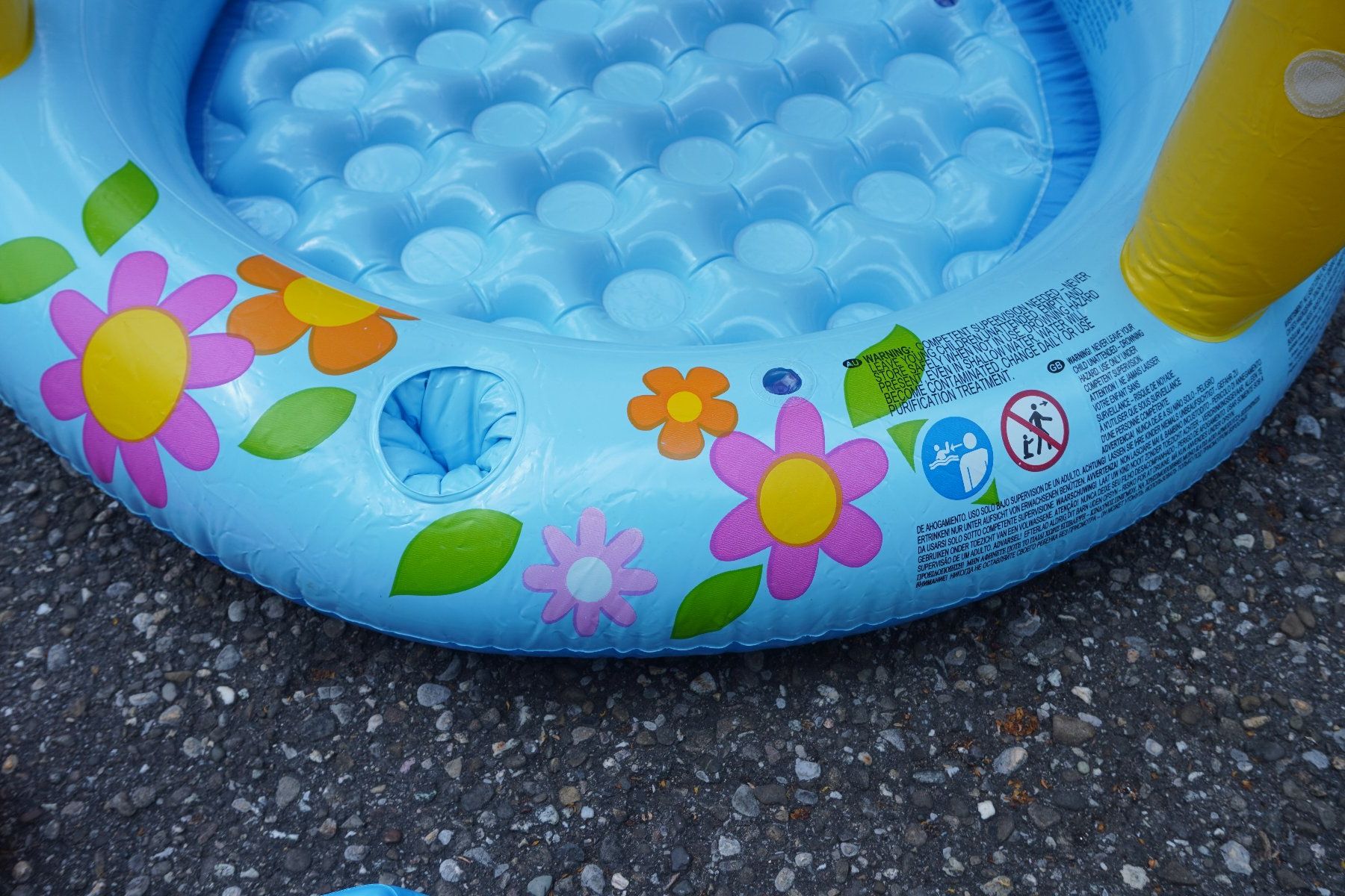 Intex Piscine: Herziges Babyschwimmbecken Pilz mit Sonnendach INTEX – Usato da Thunstetten venduto da blob87 6