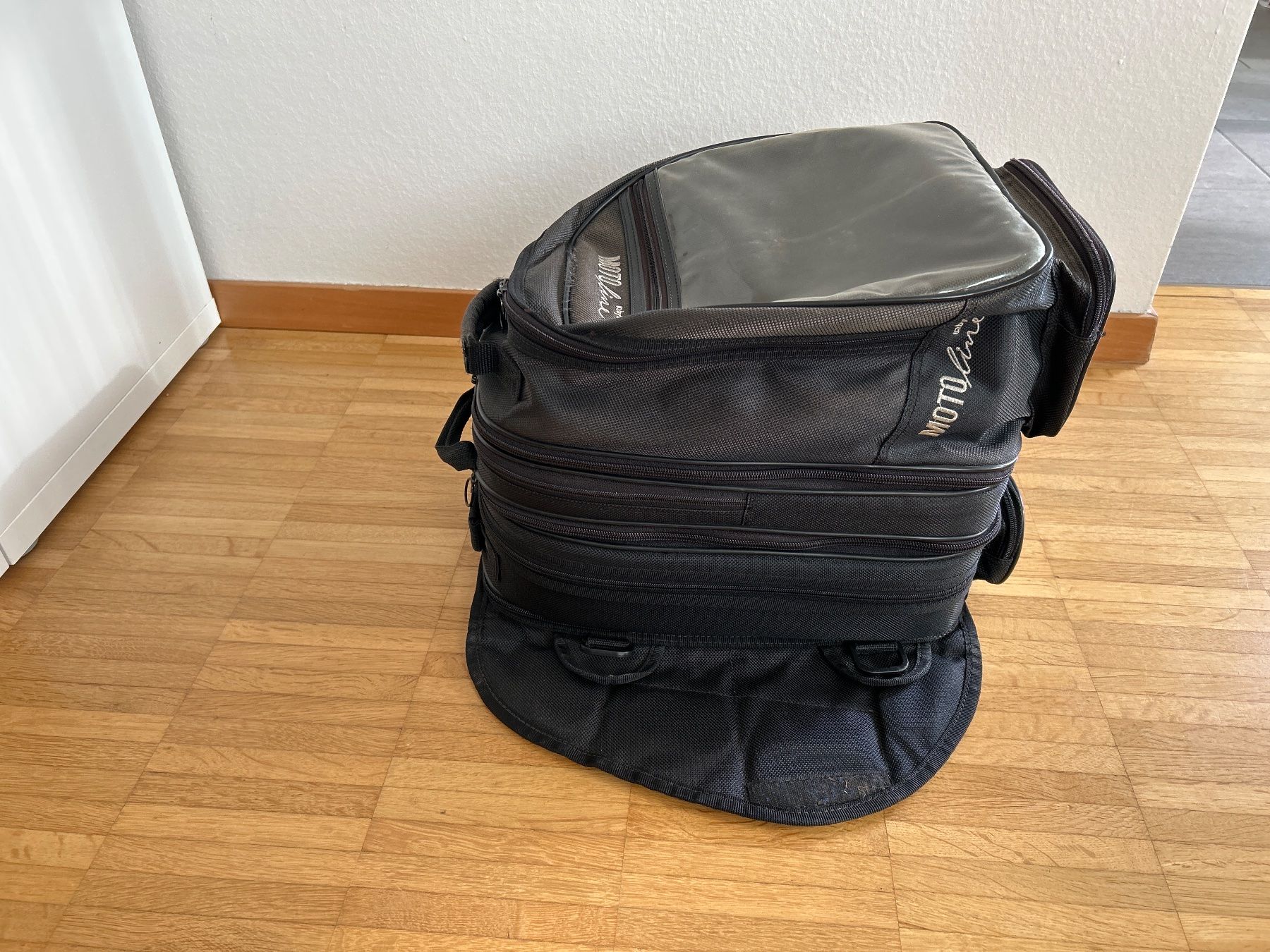 Topcase: Motorrad Tanktasche – Usato da Schwerzenbach venduto da Thoeny1 1