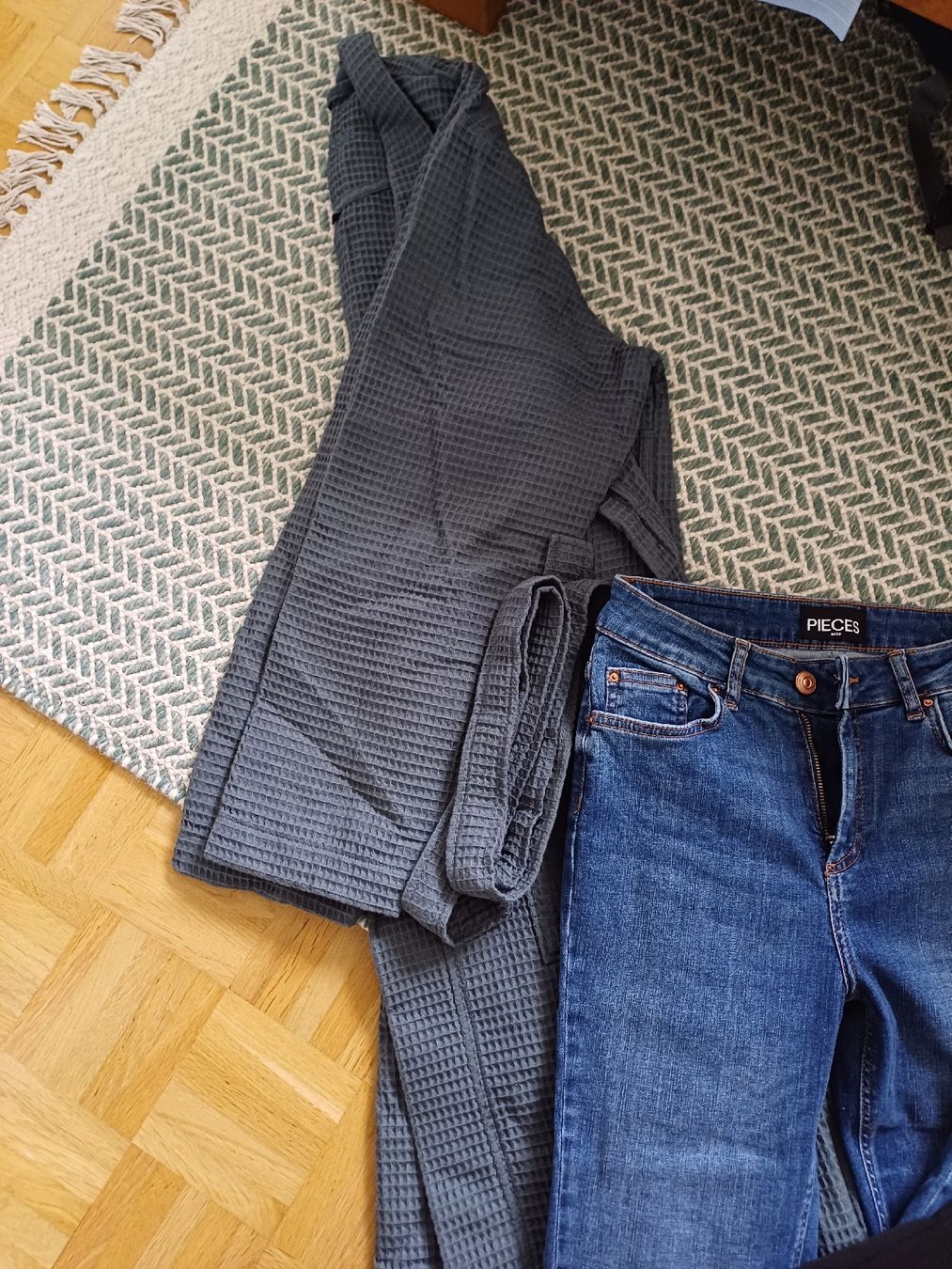 Lotti di vestiti: Kleiderpaket Gr. S – Nuovo (secondo la descrizione) da Biel/Bienne venduto da Tammys 2