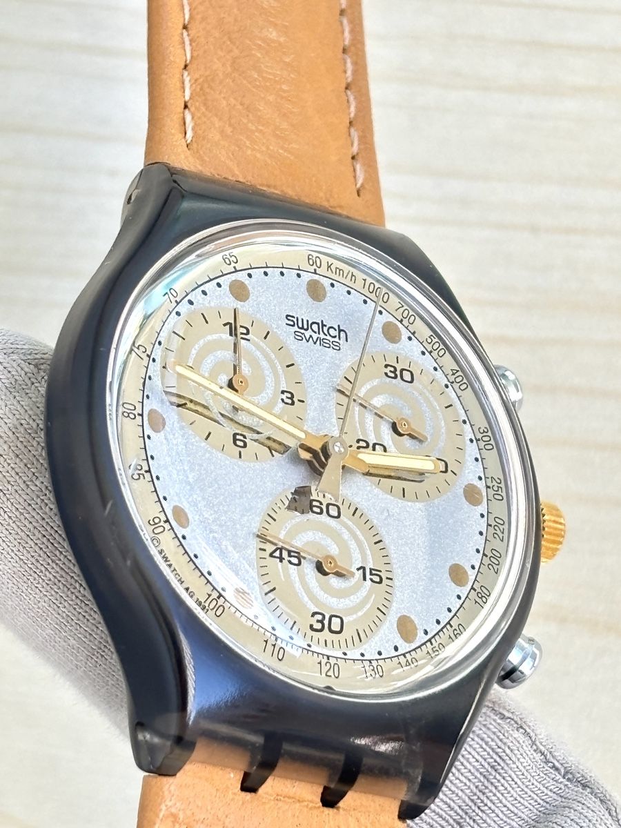 Swatch Orologi: Swatch Chrono Uhr schwarz hellbraun mit Box  – Usato da Grenchen venduto da chththl 7
