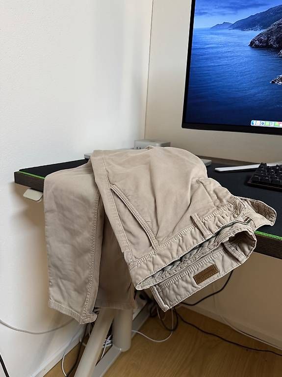 Massimo Dutti Pantaloni: Massimo Dutti Hose Beige - Größe 31 EU / 40 US - Luxus – Usato da Schübelbach venduto da Rahnmont 3