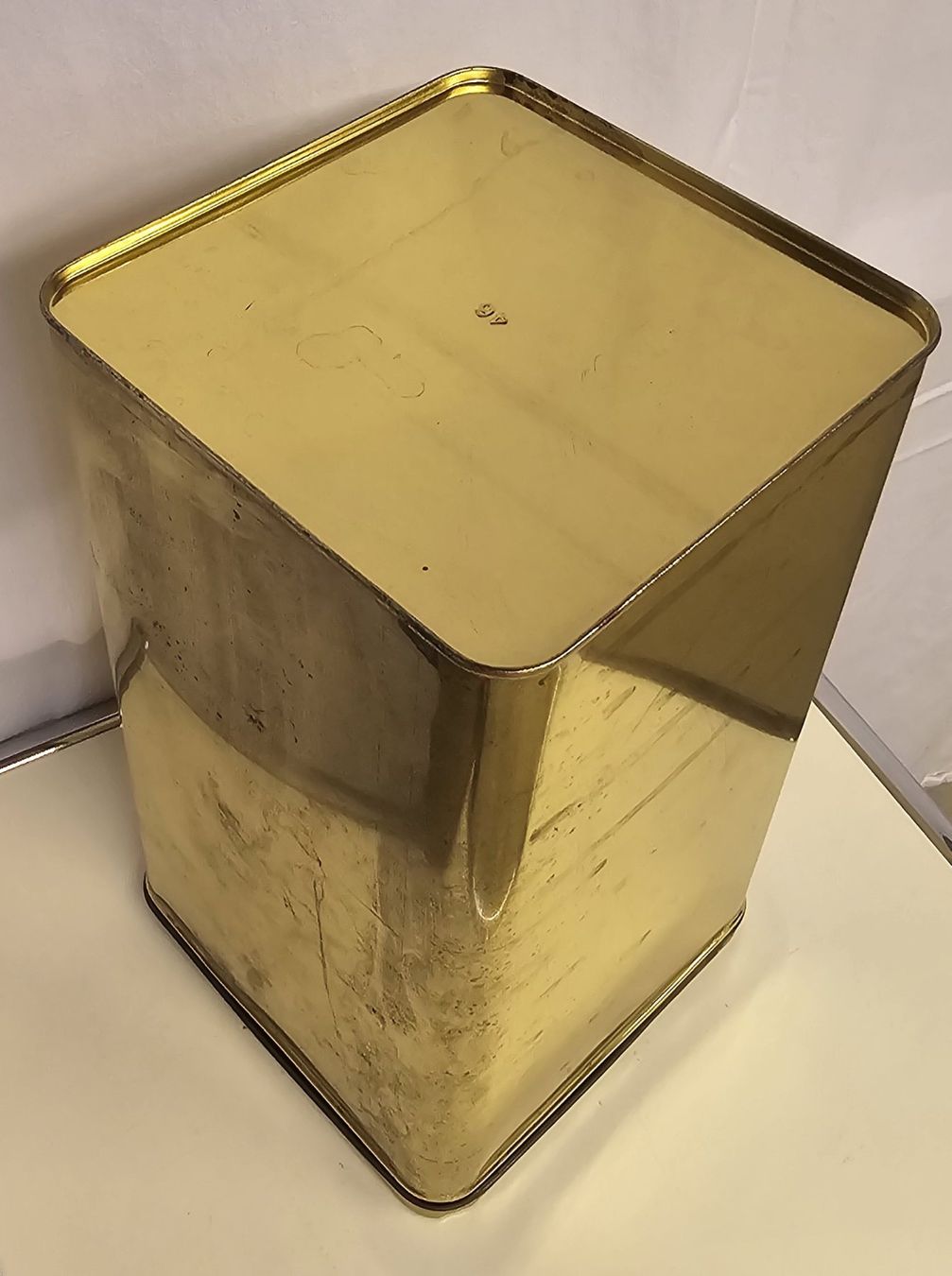 Zuccheriere: Vintage Blechdose in Gold – Usato da Zürich venduto da Bobesfee 1