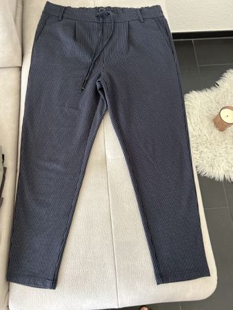 Stoffhose von Only, Grösse L, blau-weiss gestreift 