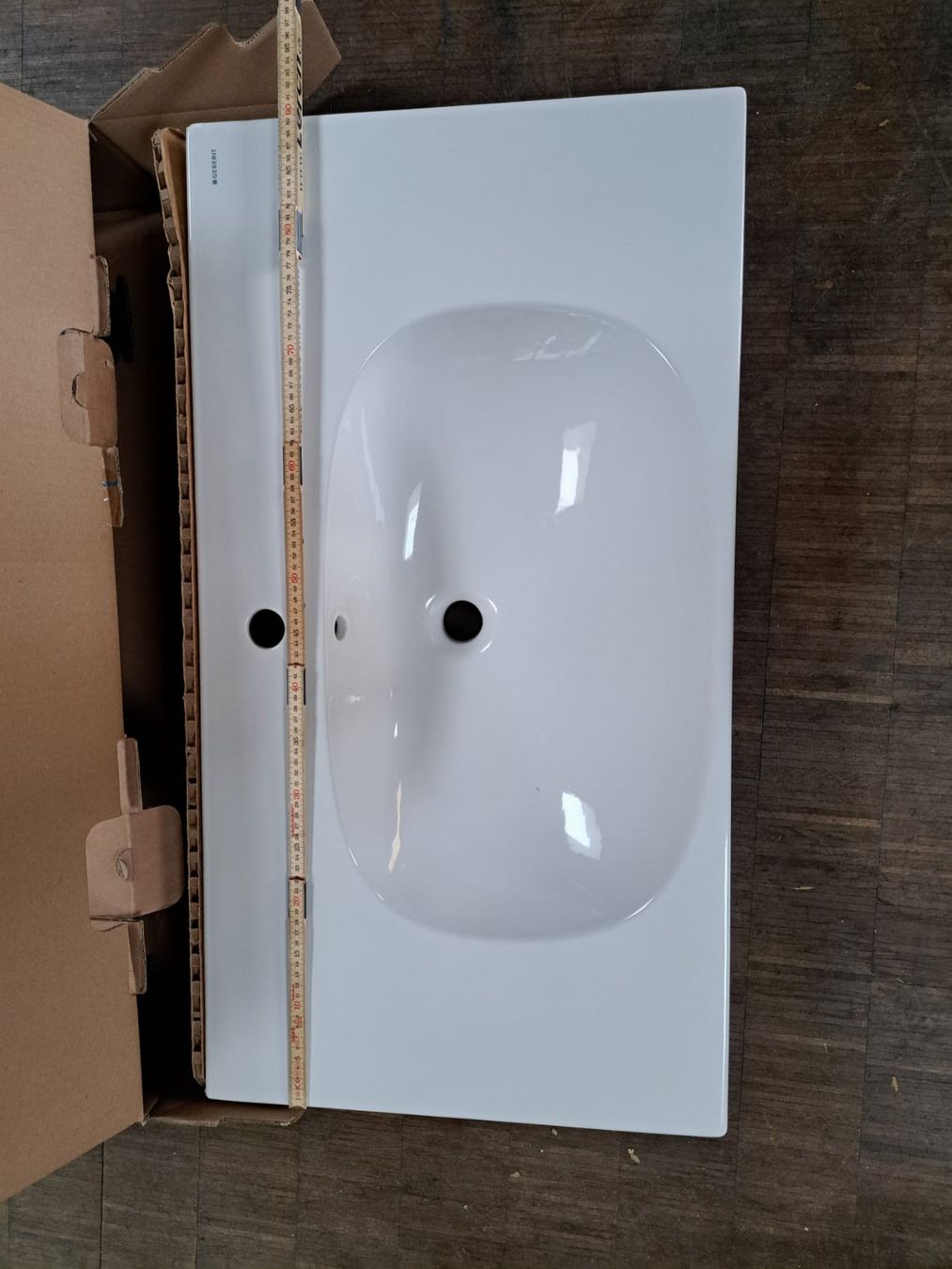 Lavabi & lavandini: Lavabo Acanto 90 cm – Usato da Winterthur venduto da N.Ferlisi