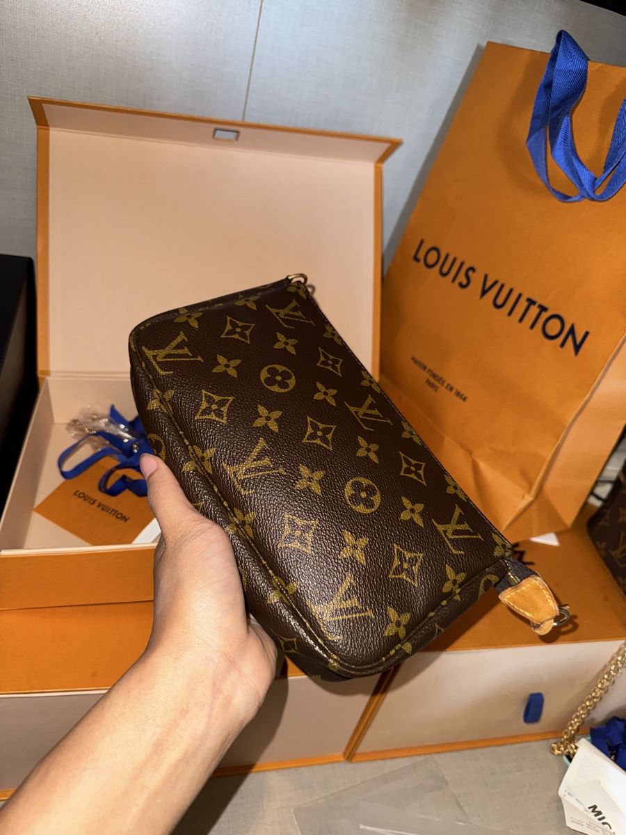 Louis Vuitton Borse da donna: Louis Vuitton Pochette Full set – Usato da Widnau venduto da Pukpan_99 2