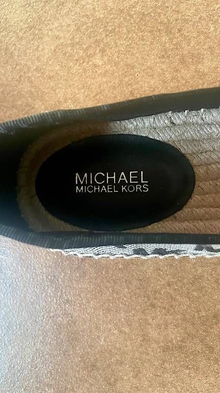 Damenschuhe: Ungetragene Espadrilles von Michael Kors – Gebraucht aus Gerlafingen von Flavia9 2