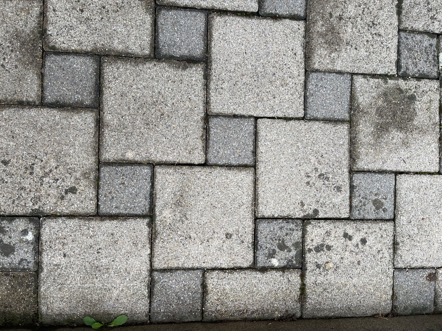 Pietre & tegole: Pflastersteine Beton – Usato da Aarberg venduto da Trudi.70 5