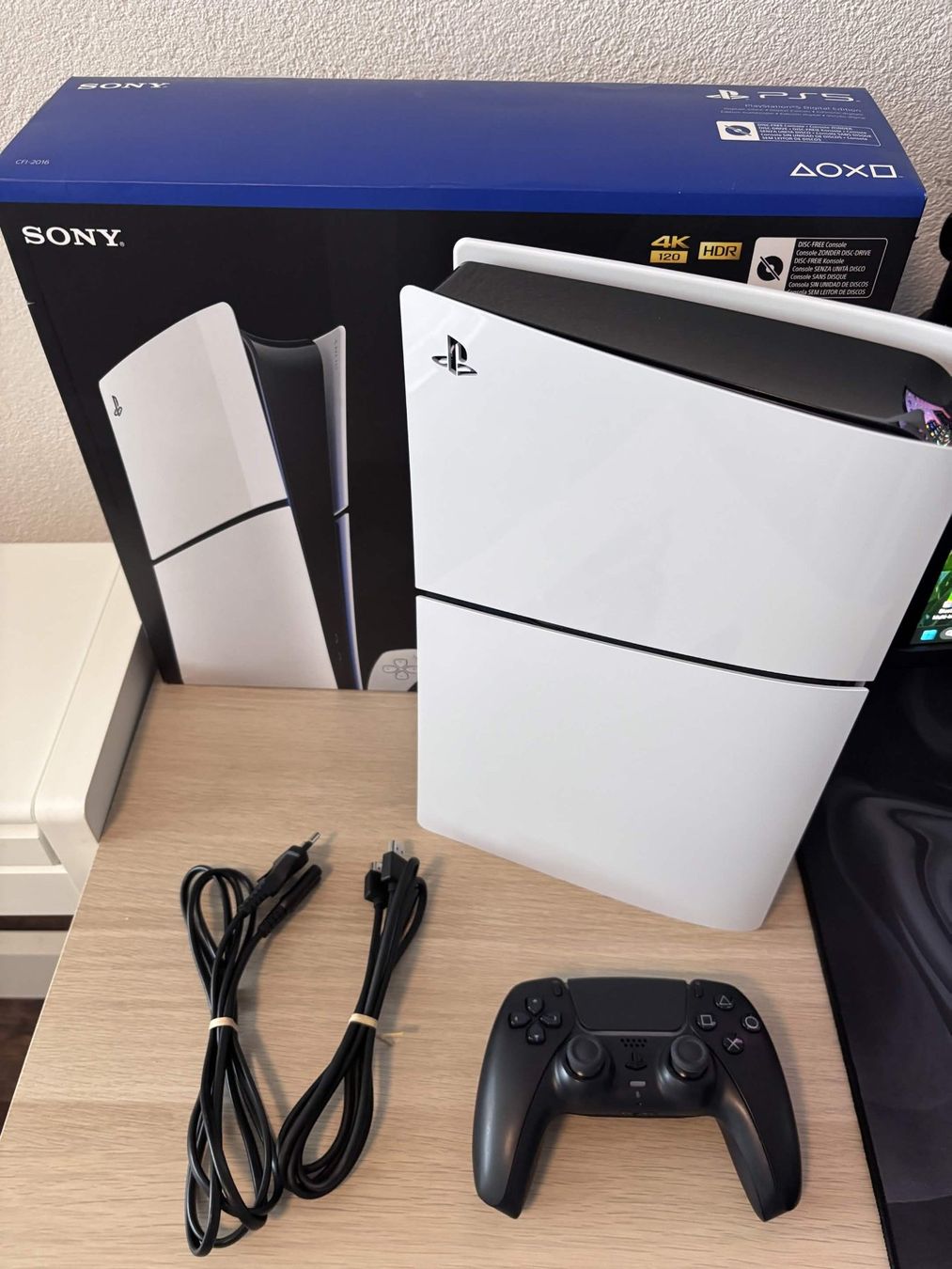 Sony Console: PlayStation 5 Digital Edition (Slim), 1TB – Nuovo (secondo la descrizione) da Bürglen TG venduto da CBK79