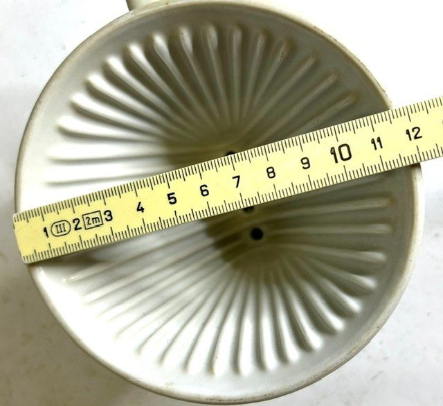 Altro per la casa: 102 Melitta Filter Langenthal 1955, 4 Loch – Usato da Zürich venduto da gigimai67 7