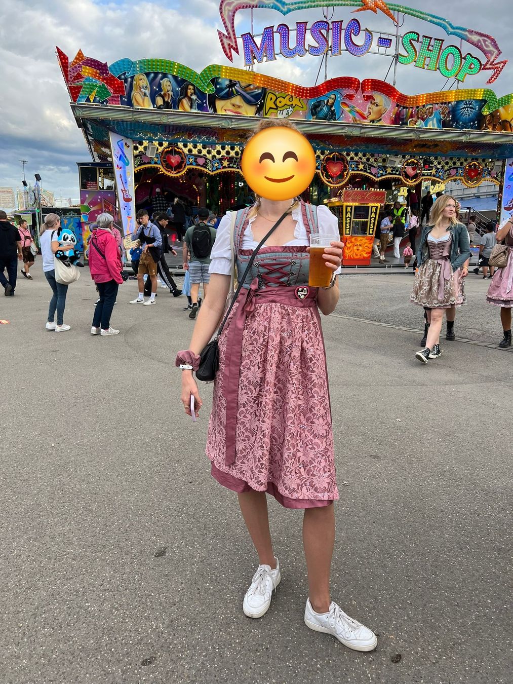 Anna Field Kleider: Dirndl Oktoberfest good state – Gebraucht aus Zürich von Idoia2 1
