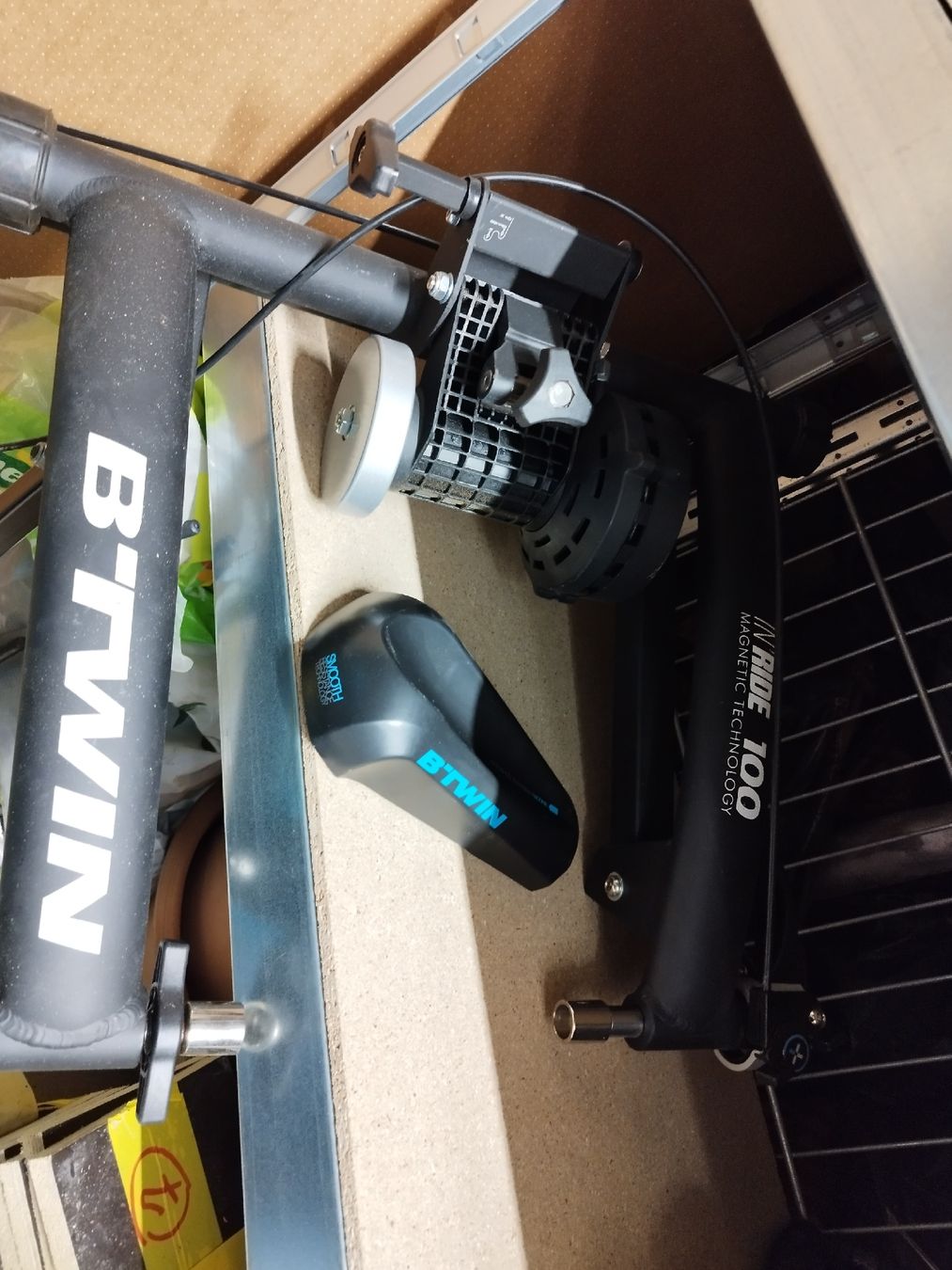 Decathlon Hometrainer: Hometrainer vélo – Neu (gemäss Beschreibung) aus Biel/Bienne von jer_rr97