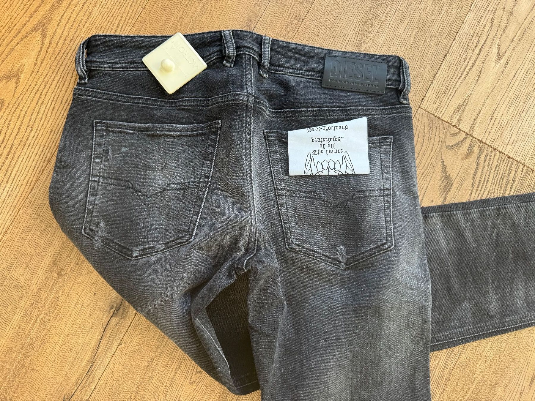 Diesel Jeans: Jeans, Diesel **NEU**  31/32 Sleenker – Nuovo (secondo la descrizione) da Stettfurt venduto da outlet72 3