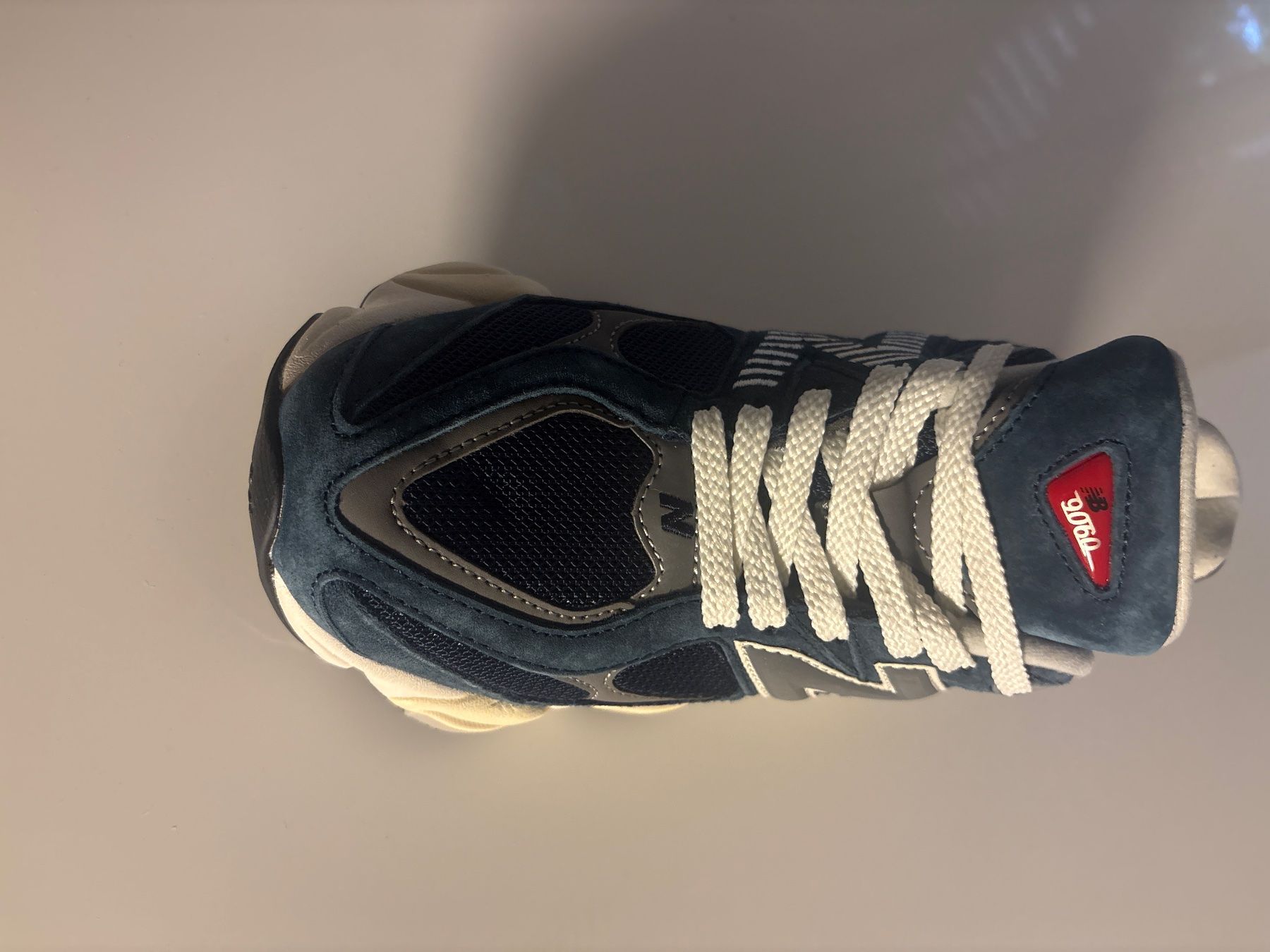 New Balance Chaussures hommes: NB – Neuf (Voir description) à Lausanne par okb_m97q 3