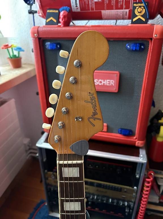 Instruments de musique: Fender Malibu – D'occasion à Ormalingen par McFlurry1973 2