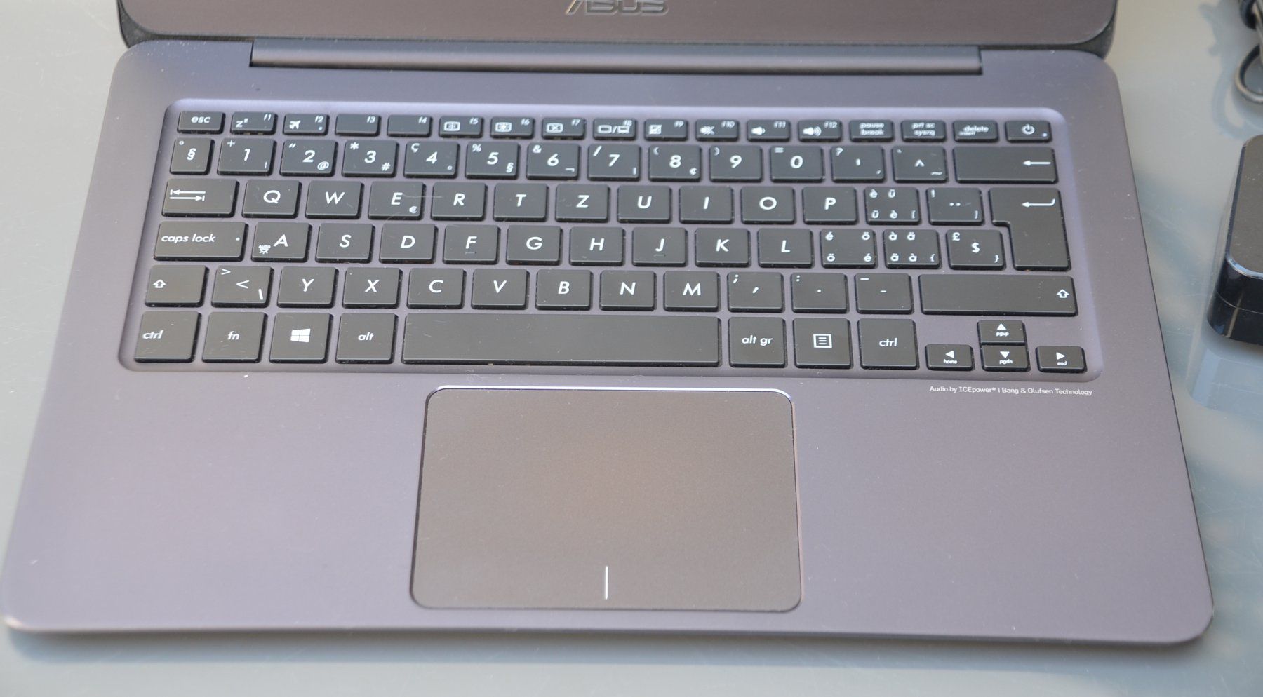 Asus Notebook: Asus UX305C Notebook Intel Core M3 13,3" – Usato da Collonges venduto da arashee 3