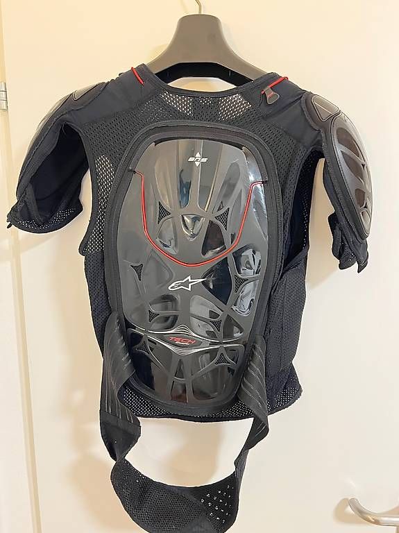 Alpinestars Protezioni & Imbottiture: Alpinestars Tech 3 jacket protector. Taglia M – Usato da Zürich venduto da Avanin 3
