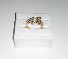 Ring goldarbig, Spirale mit Kugeln an den Enden, U57