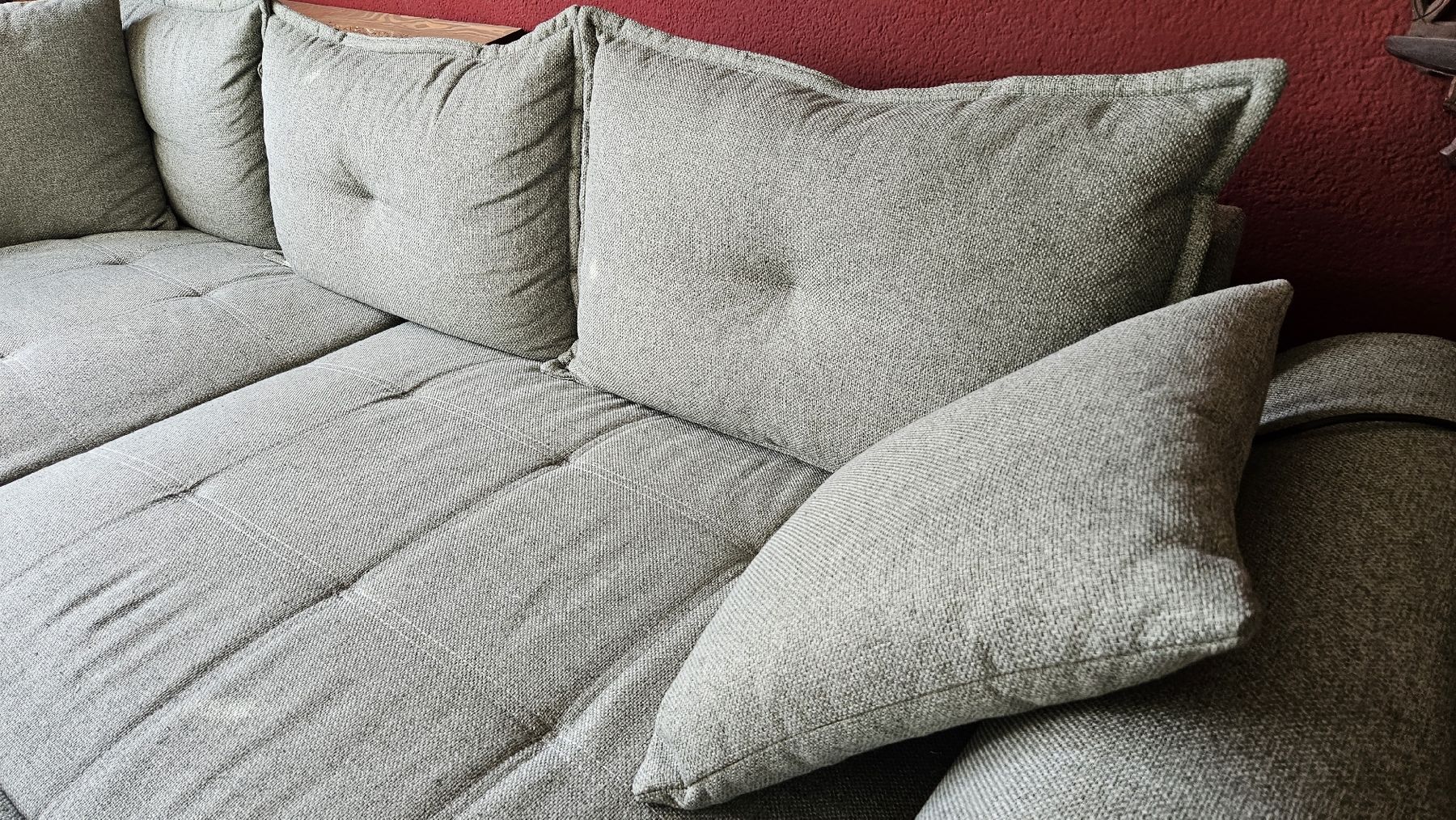 Divani: grünes stoff sofa L-sofa schlafsofa mit bettfunktion – Usato da Gebenstorf venduto da OmniaChaosEst 6