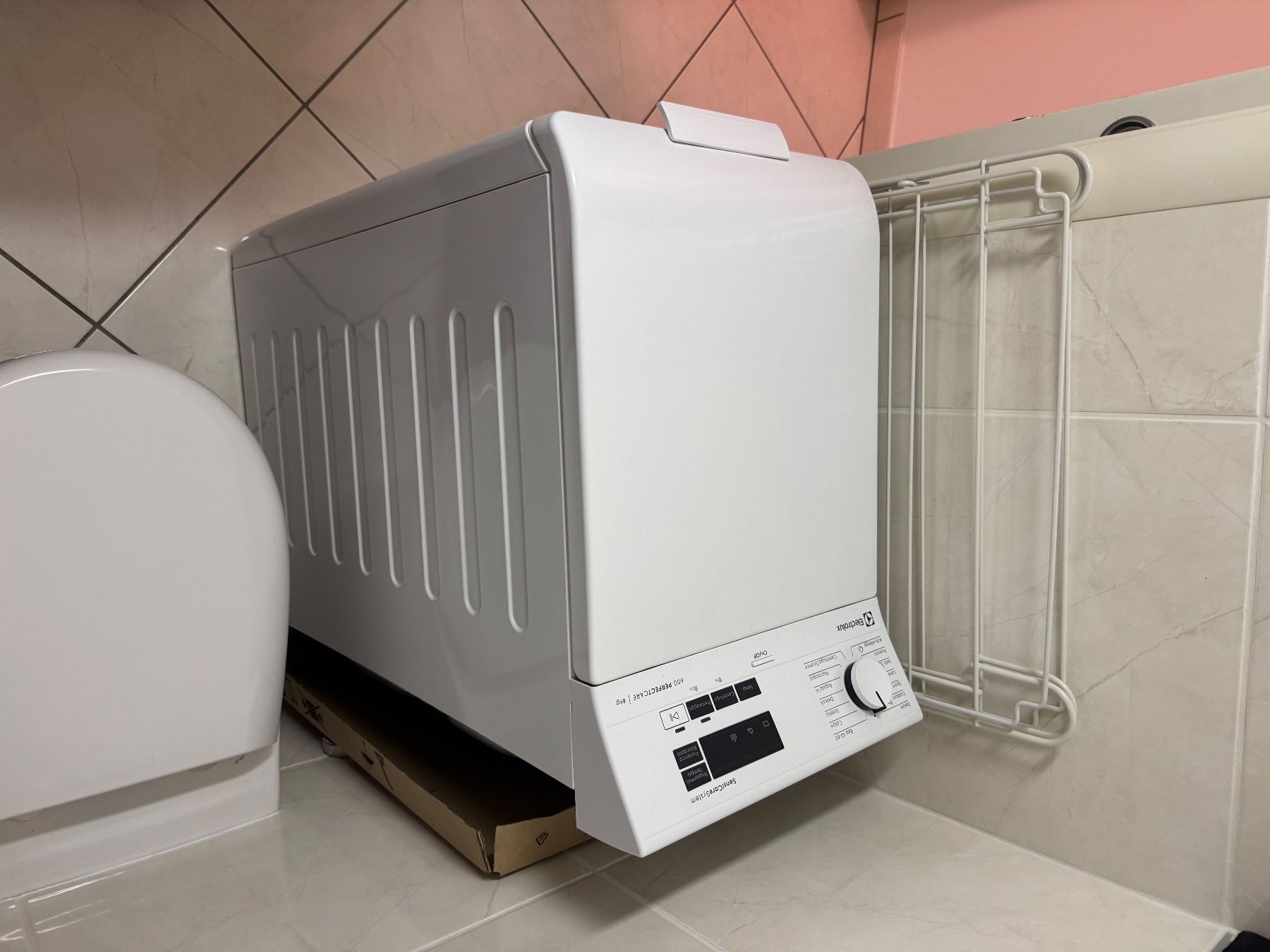 Electrolux Lavatrici: Lavatrice Electrolux NUOVISSIMA – Usato da Lugano venduto da arira 2