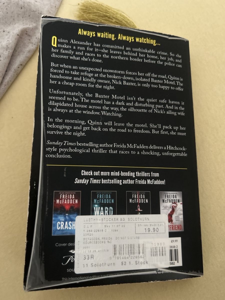 Bücher: Buch Do Not Disturb von Freida McFadden englisch – Gebraucht aus Oberdorf SO von Larissa111 1