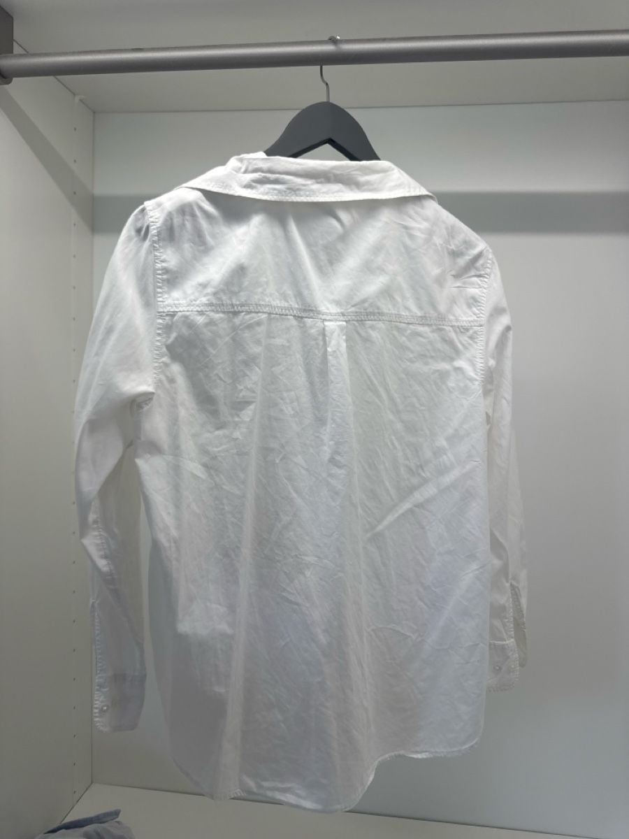 H&M Camicette: Camicie H&M Divided, 2 pezzi, taglie M e 38, usate – Usato da Uetikon am See venduto da lua_rlq2 5