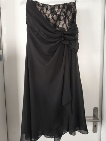 Sixth Sense Kleid, Gr. 40, Schwarz, Spitze, Top Zustand!