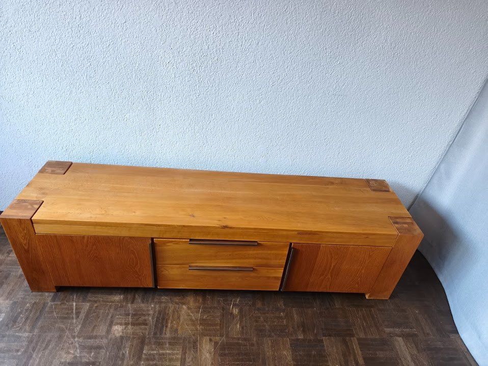 Cassettiere: Sideboard Lowboard Fernseher Möbel Eiche Massiv 180x47x45cm – Usato da Toffen venduto da Immo-Erben 1