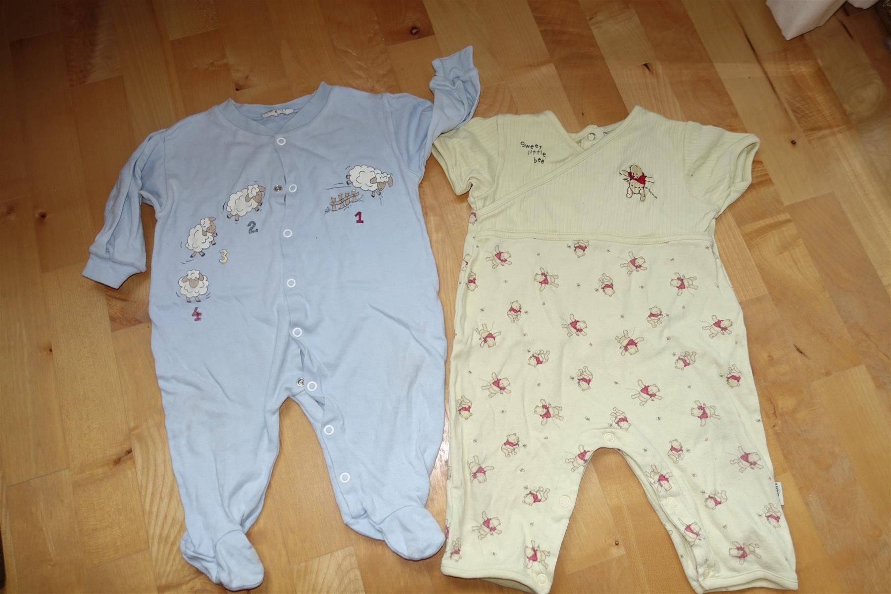 Pigiama & Simili: 2 Baby Pyjamas Grösse 56 – Usato da Aesch ZH venduto da Goonies_1