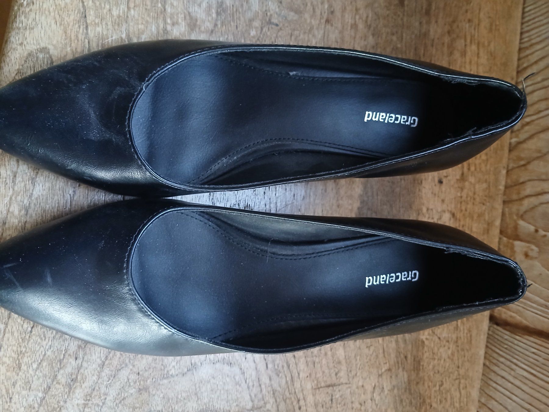 Scarpe da donna: Schwarzer Damenschuh – Usato da Boswil venduto da Aludo 1