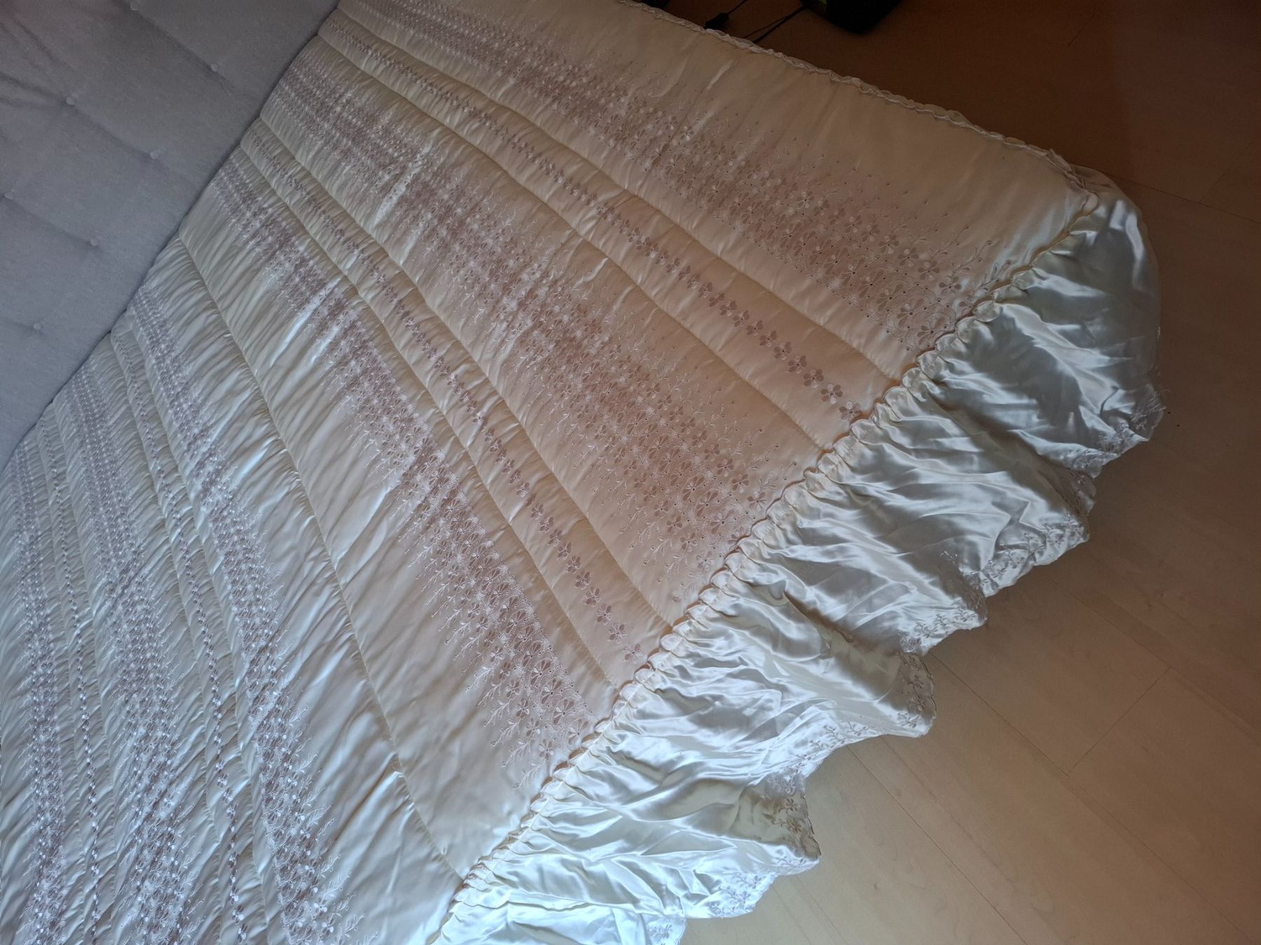 Letti: Couvre-lit espagnol – Usato da Courtemaîche venduto da redg13 1