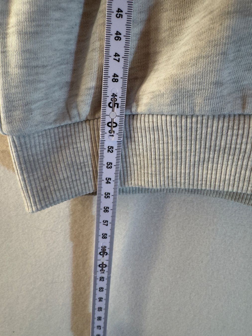 Maglioni & Felpe: Grauer Pullover aus Baumwolle ca Gr. L – Usato da Grosswangen venduto da second_hand_dress 1
