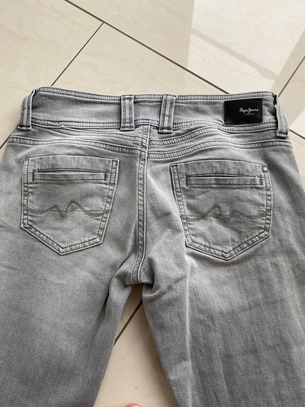 Pepe Jeans Jeans: Pepe-Jeans, 27/32 – Nuovo (secondo la descrizione) da Eiken venduto da jessycat01 2