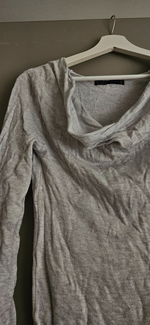 Pullover & Sweatshirts: Pullover, Langarm, Grau, Grösse S – Gebraucht aus Birmensdorf ZH von ele_mf8v 2