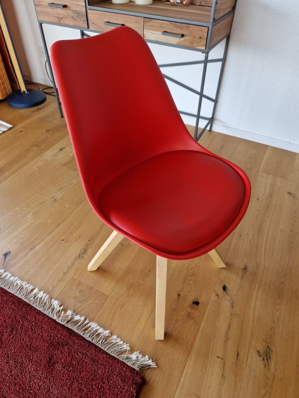 Stühle: 4 chaises rouge – Gebraucht aus Crassier von steff2000