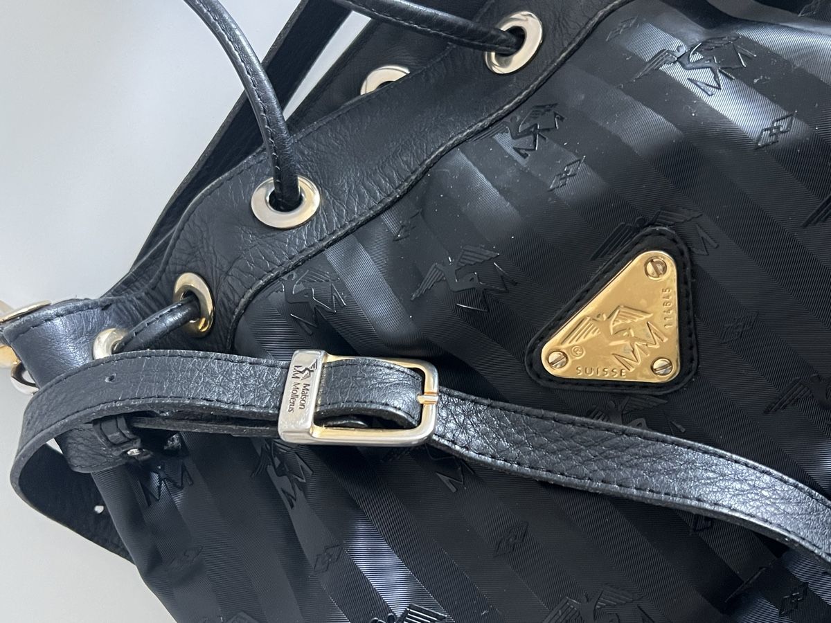 Borse da donna: Mollerus Beuteltasche "Niesen" – Usato da Bern venduto da Leilabunny 1
