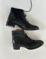 SCHNÜRSTIEFELETTEN 39