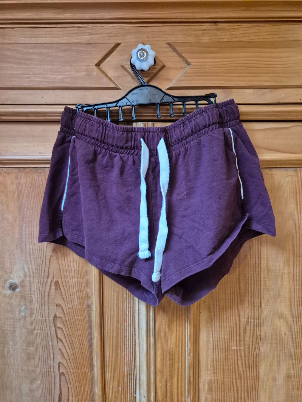 Tally Weijl Pantaloni: kurze Jogginghose Grösse 38 – Usato da Sigriswil venduto da sam_89sk