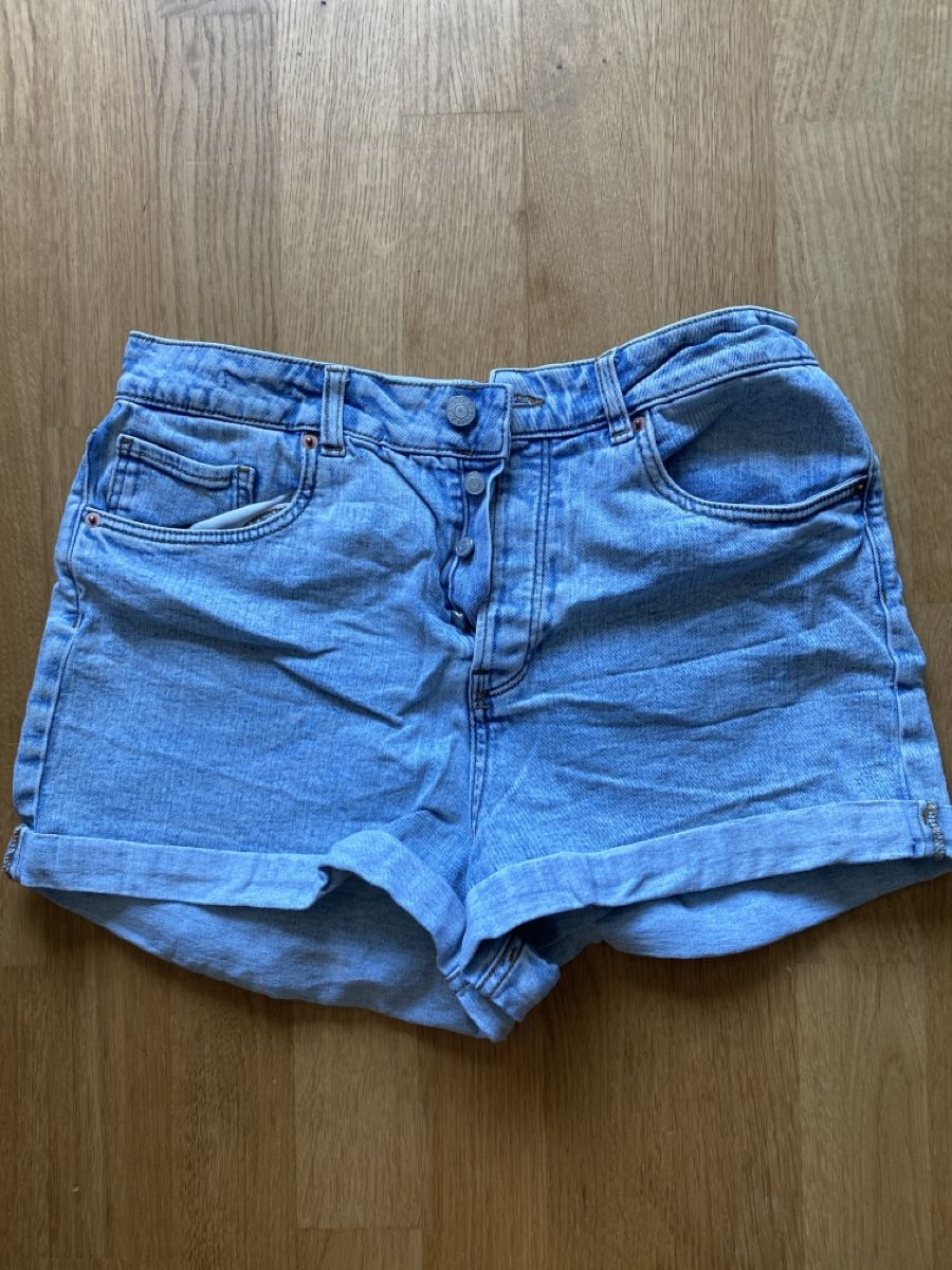 Pantaloni: Shorts 🎉 – Usato da Villeret venduto da Laloer22