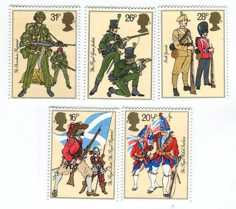 Tutti i francobolli: Briefmarken "Uniform". England – Nuovo e nell'imballaggio originale da Basel venduto da Butsch5
