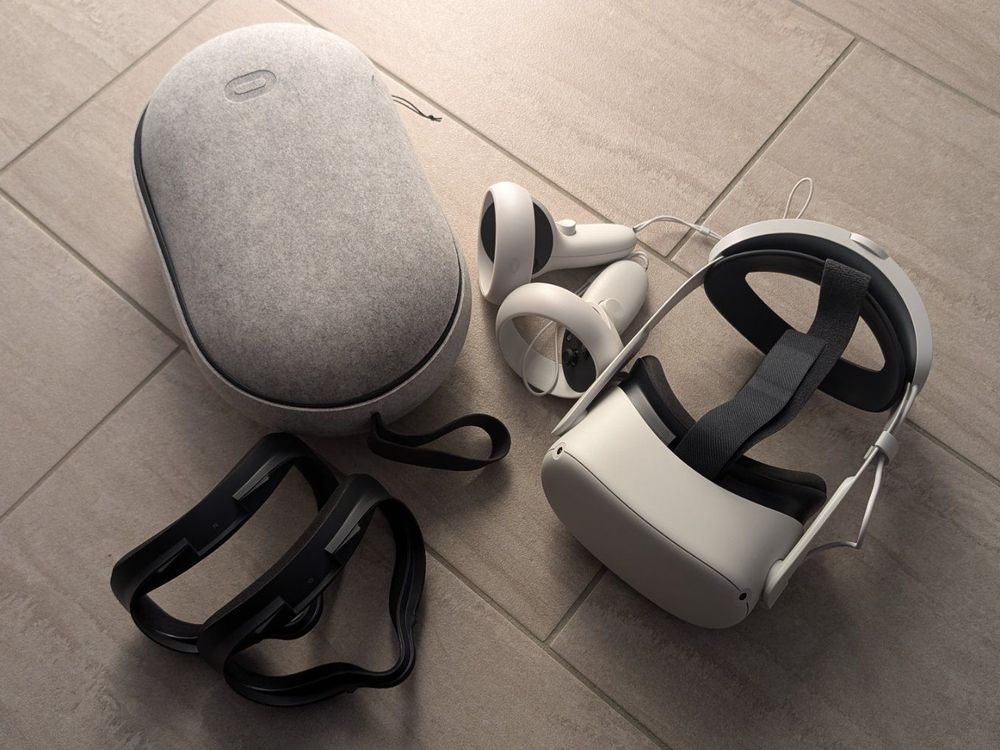 Meta Quest 2 (occulus) 64 GB mit Elite strap mit Batterie (Gebraucht ...