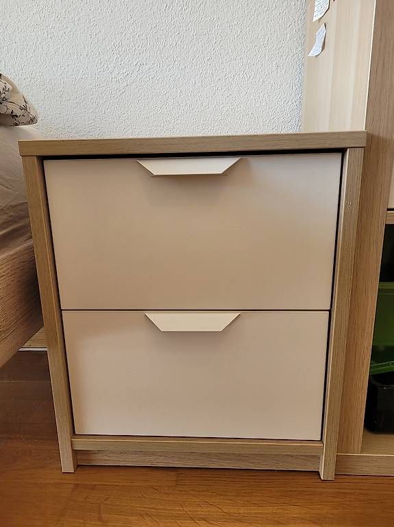 Tables de nuit: Nachttischmöbel – D'occasion à Oberburg par Sara.w 1