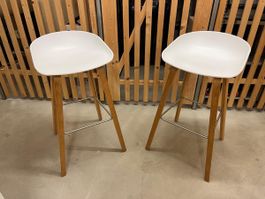 2x Hay bar chairs About a stool NP >500 