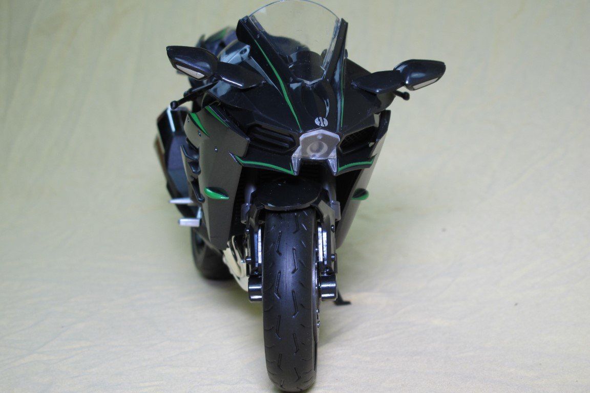 BMW Modellini d'auto: Kawasaki H2R 1000 1:9 Modell – Usato da Escholzmatt venduto da Rebikeling6182Ematt 7
