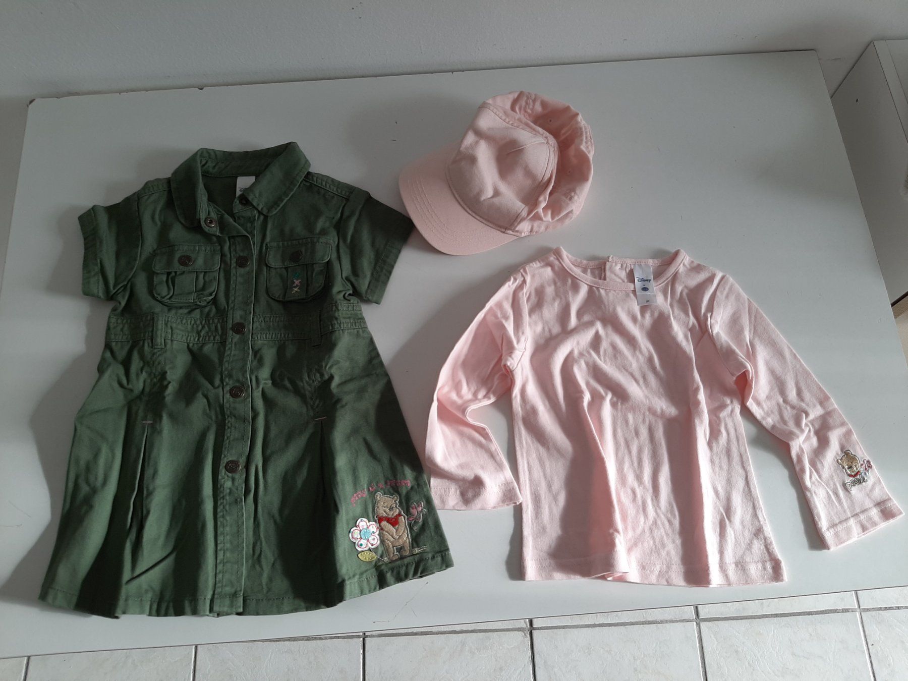 Lotti & Set di vestiti: Winni the Pooh Anzug gr. 92 – Usato da Brissago venduto da lucabell 1