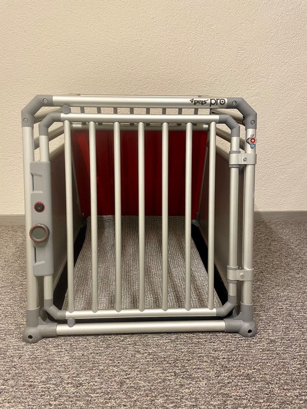 4pets Cages, transport & sécurité: Hundebox 4pets Pro 3 M – D'occasion à Adligenswil par camaie76