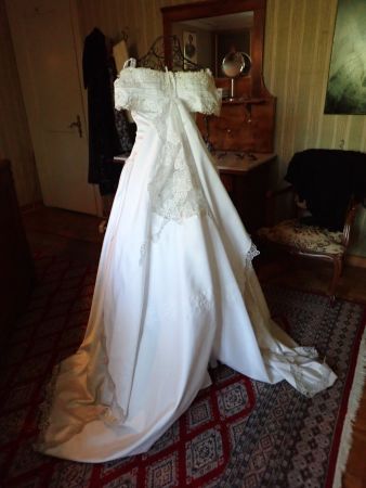Brautkleid