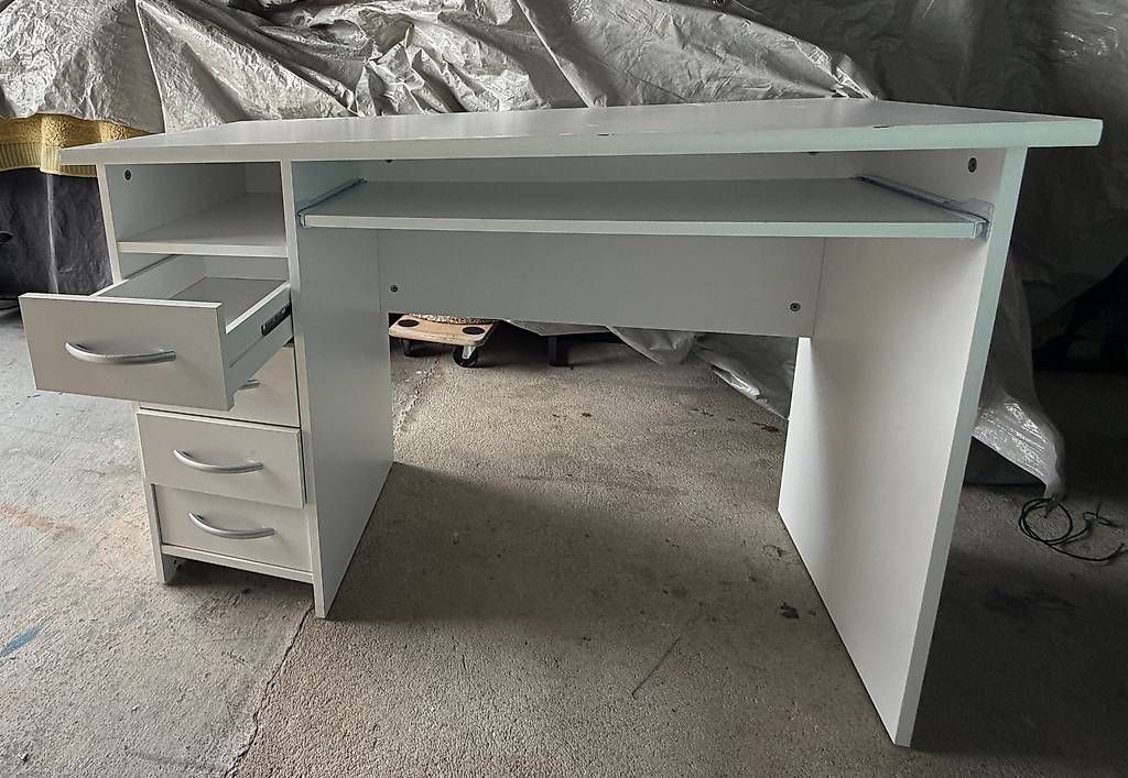 Scrivanie: Bureau blanc – Usato da Mont-sur-Rolle venduto da gwenrear 2