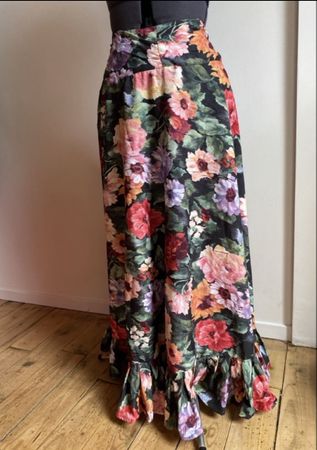 Handgefertigter langer Rock mit Blumenmuster Gr L 42 / 44